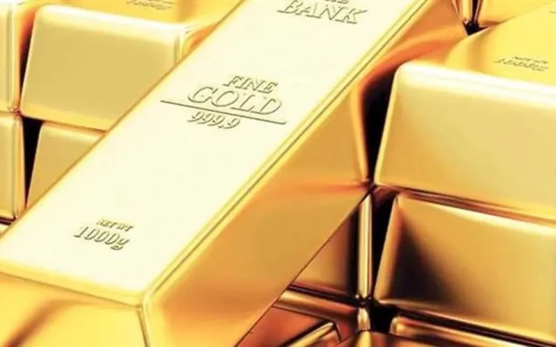 انهيار تاريخي.. أسعار الذهب تسجل أكبر تراجع يومي بنسبة تصل لـ 12%